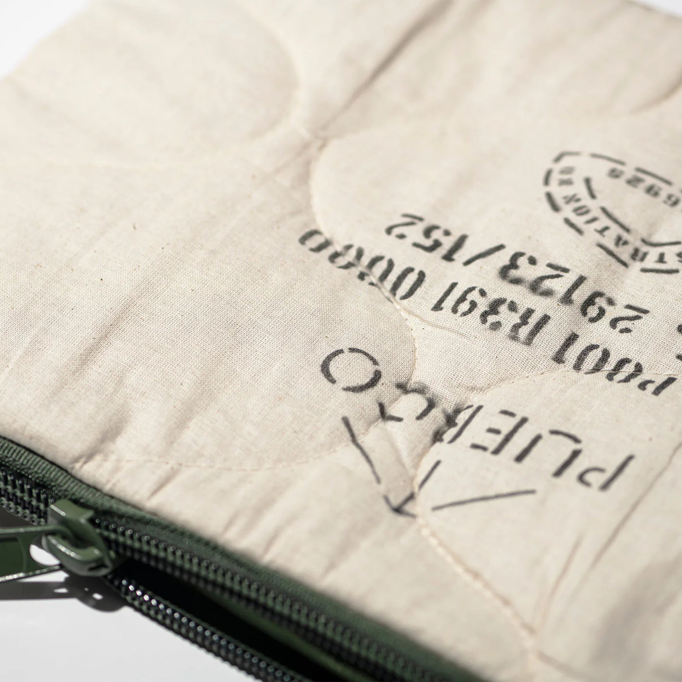 Puebco - Quilted Laptop Case 15"