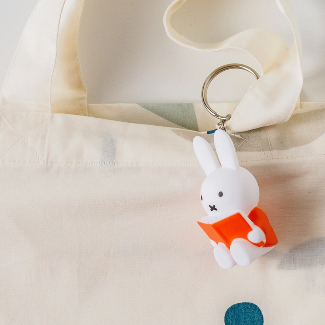 Ap Junior Miffy with Book Keyring - Red